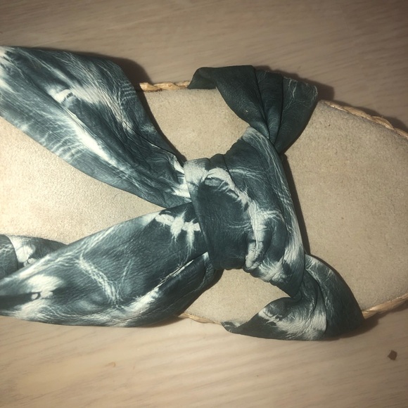 Bohemian scarf like raffia wedge sandals- size 9 - Picture 9 of 9